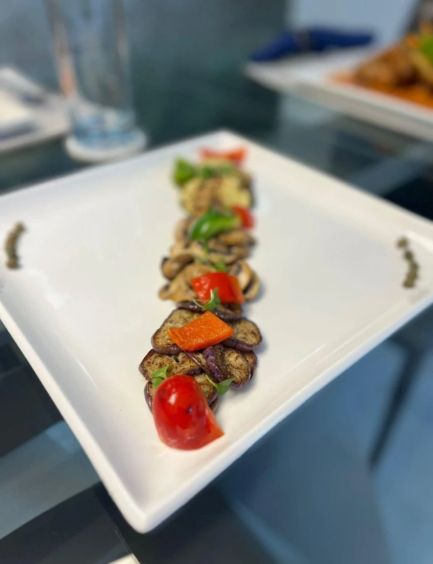 Personalized gourmet dining experience at LUXEDR luxury resort